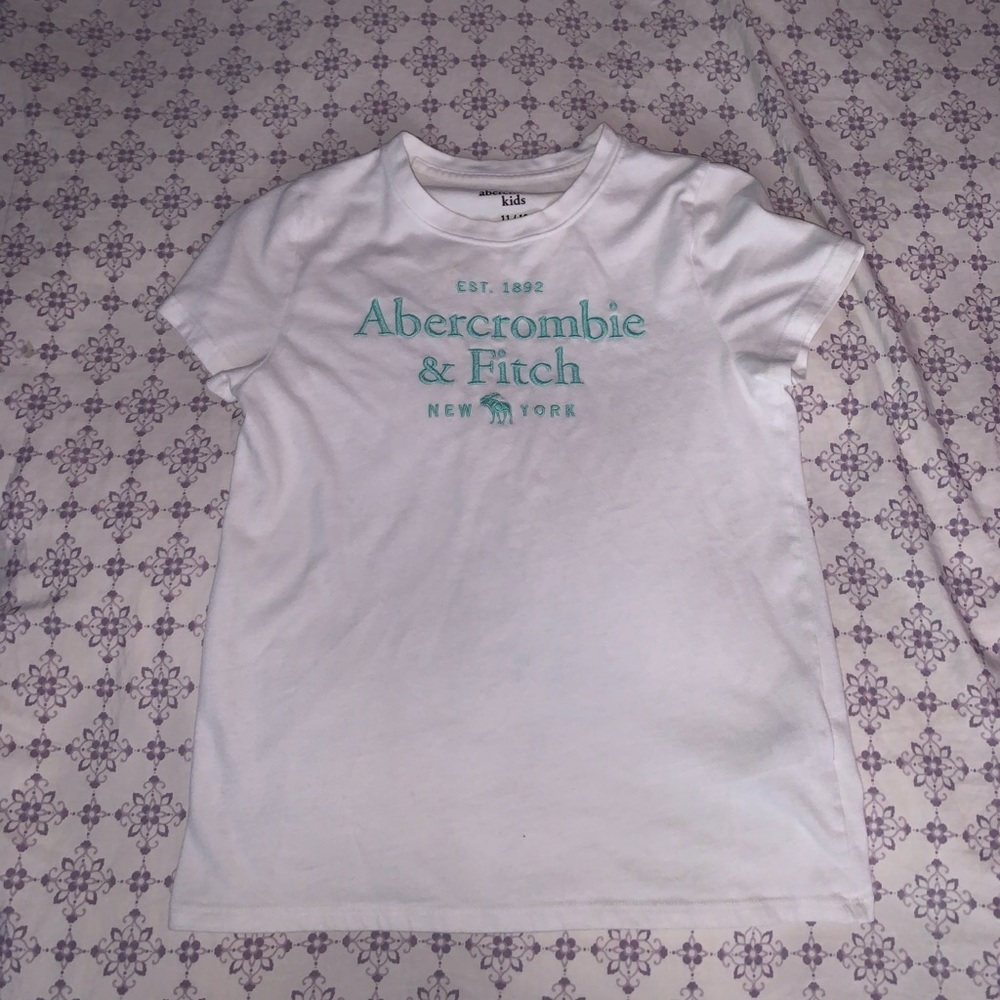 Abercrombie kids white tee
